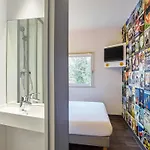Hotelf1 Lille Metropole *