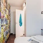 Hotelf1 Lille Metropole *