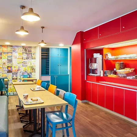 ホテル Hotelf1 Lille Metropole Mons-en-Baroeul