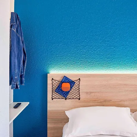 Hotelf1 Lille Metropole