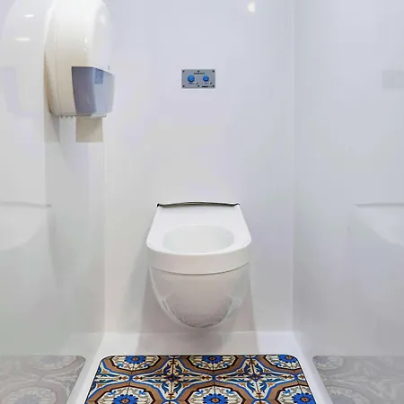 Hotelf1 Lille Metropole * Mons-en-Baroeul