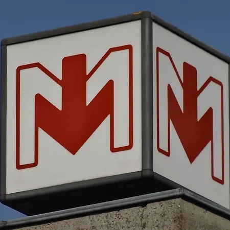 Hotelf1 Lille Metropole