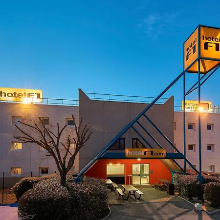 ホテル Hotelf1 Lille Metropole *