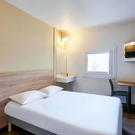 Hotelf1 Lille Metropole Hotel *