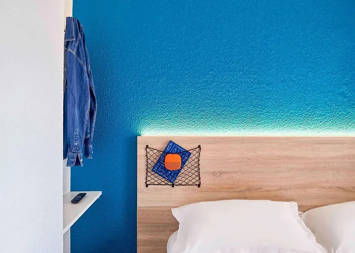 Hotelf1 Lille Metropole