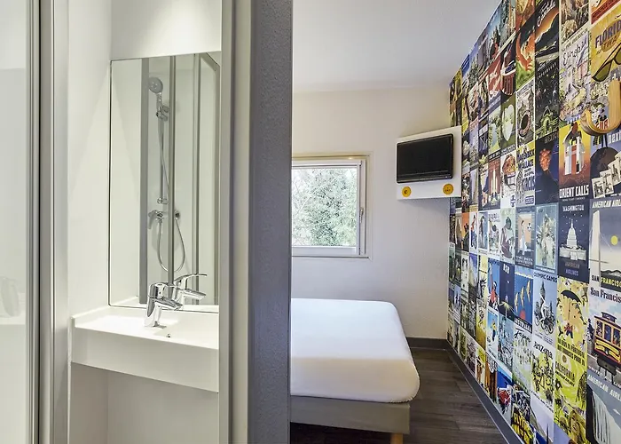 Hotelf1 Lille Metropole Hotel *