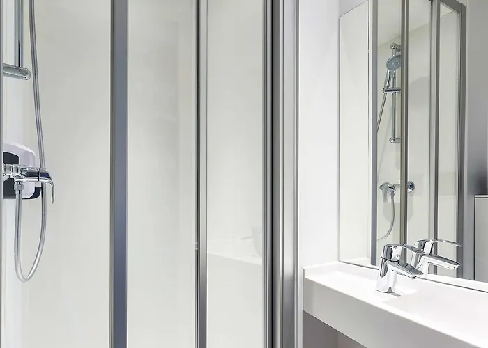 Hotelf1 Lille Metropole * Mons-en-Baroeul